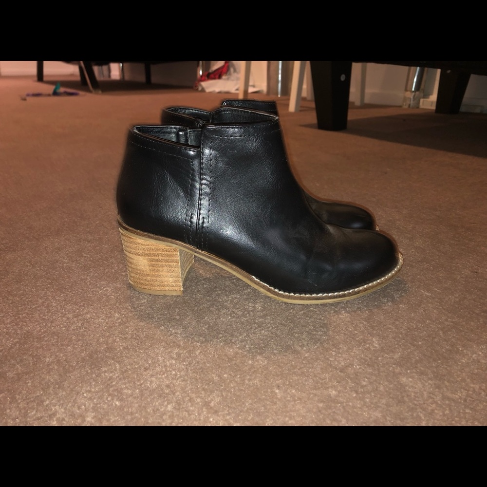 Black boots